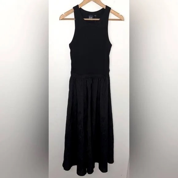 Sleeveless Ribbed Crinkle Dress from Gap- Large petite - Picture 4 of 8